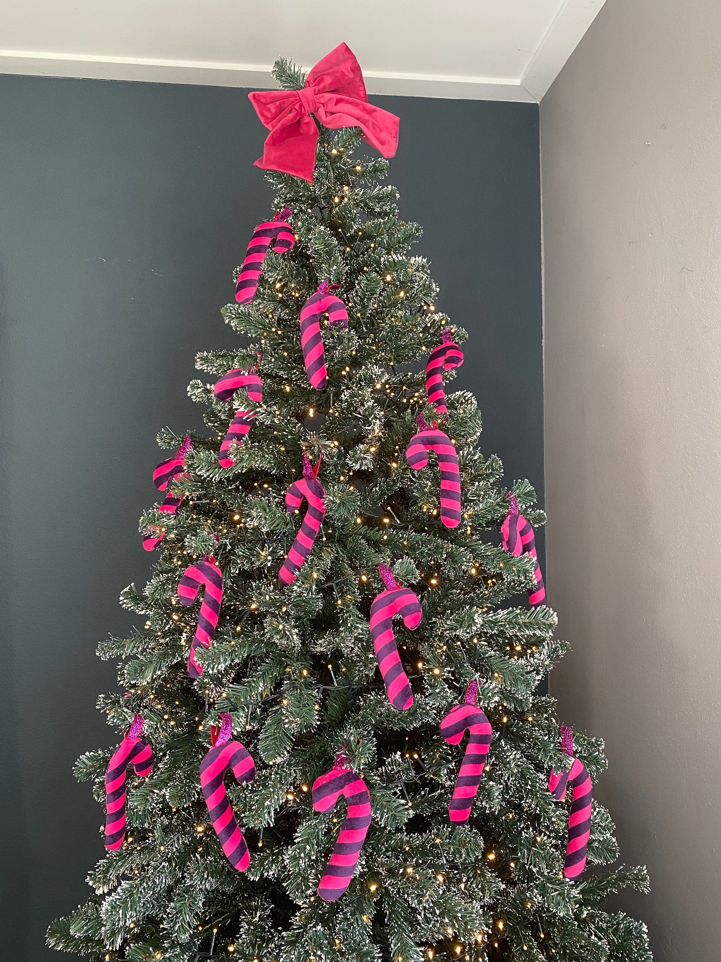 Poppy Christmas pendant